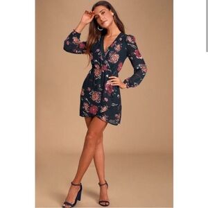 LULU’S Navy Floral Long Sleeve Dress